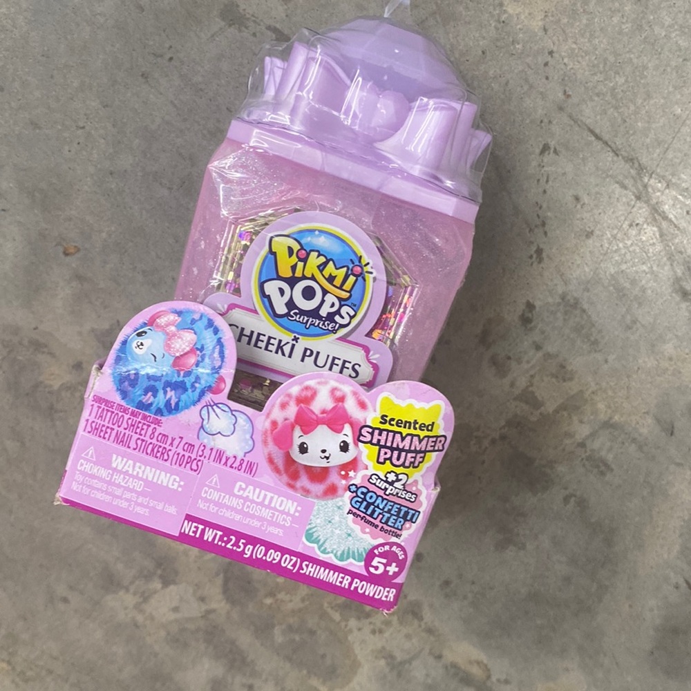 Toy - Picture 1 of 13
